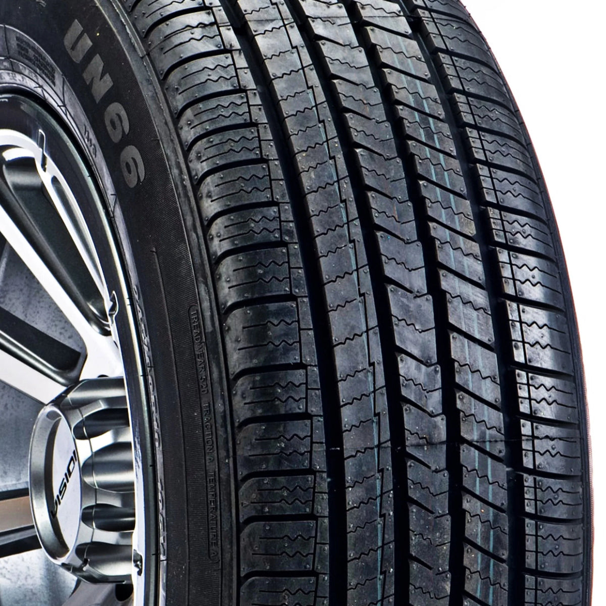 245/50R20 102V All Season Performance Tire Z4740