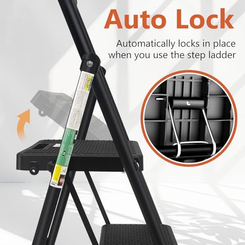 Folding Step Ladder with Handgrip Black M53716