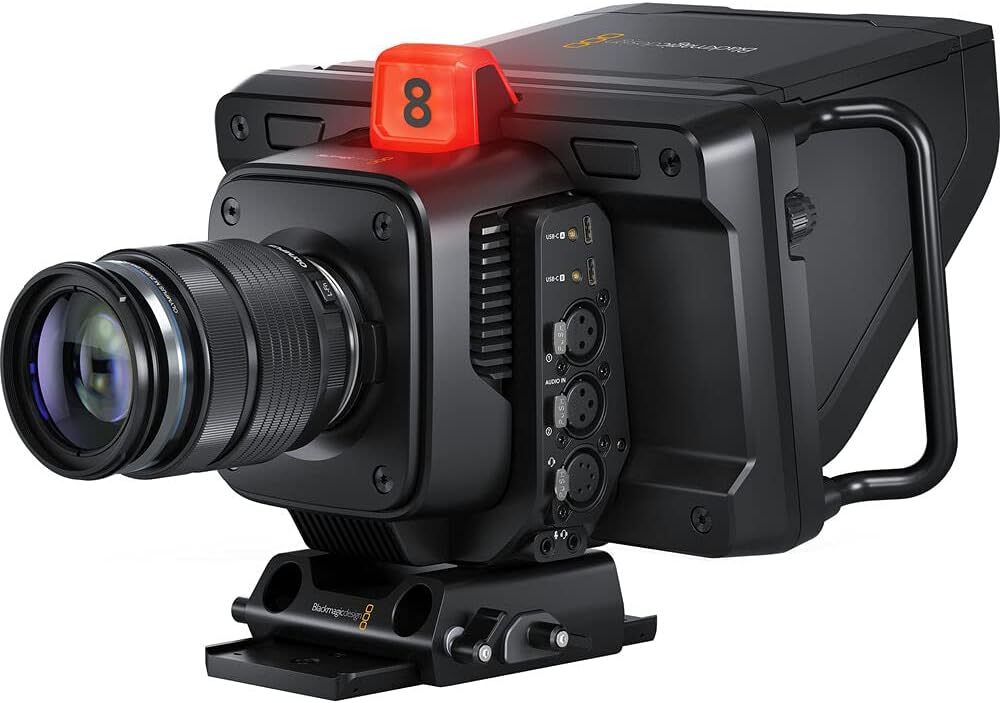 4K Studio Camera Bundle with Headphones and Screen Cleaning Wipes Q8209