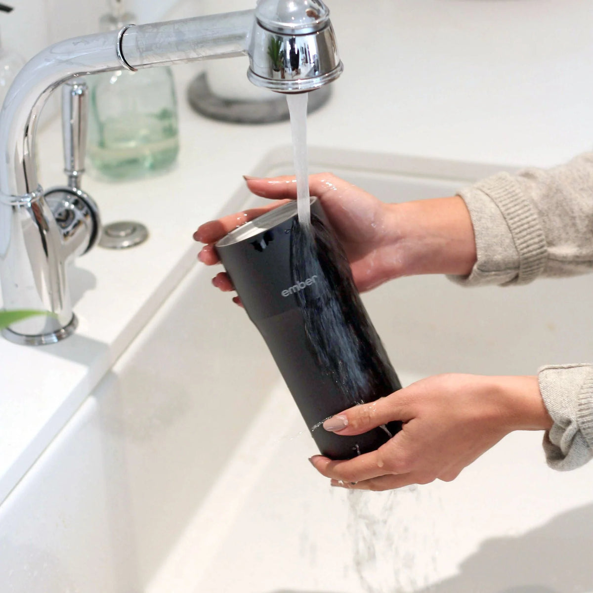 12 oz Black Temperature Control Smart Mug C8138