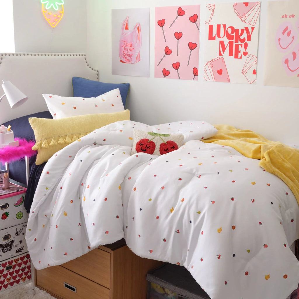 White Rainbow Fruits Full/Queen Comforter and Sham Set C474