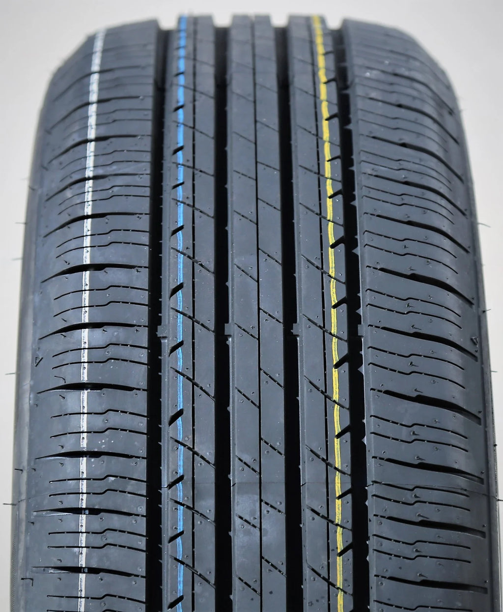 205/55R17 91H A/S Performance Tire Q838