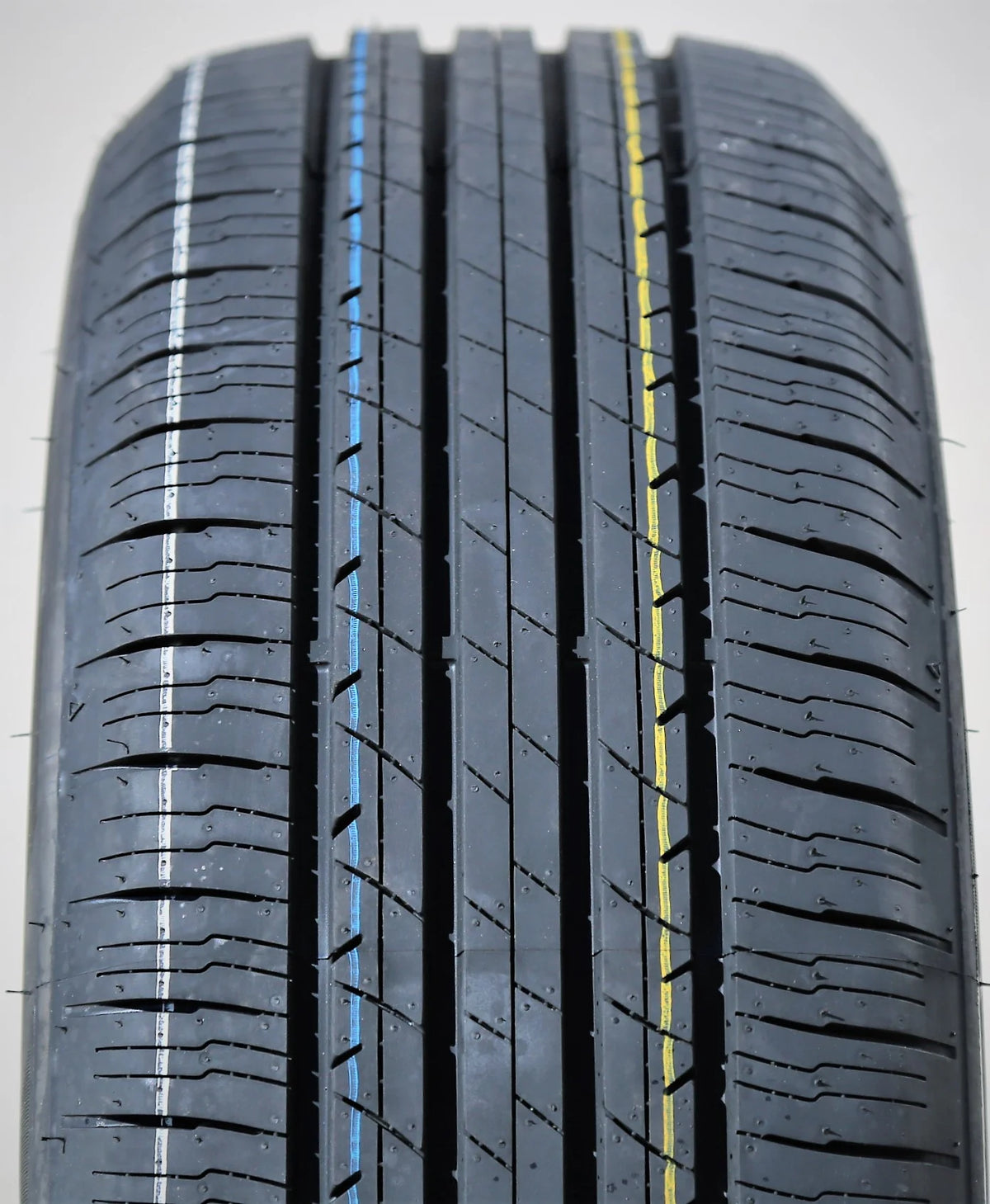 205/55R17 91H A/S Performance Tire Q838