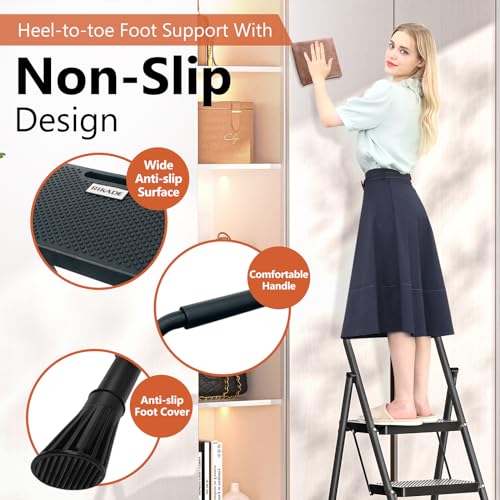 Folding Step Ladder with Handgrip Black M53716