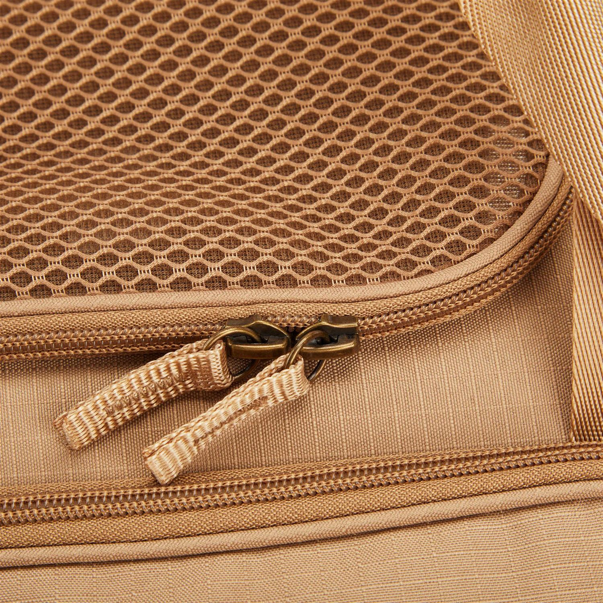 Fold-Out Pet Carrier Z291