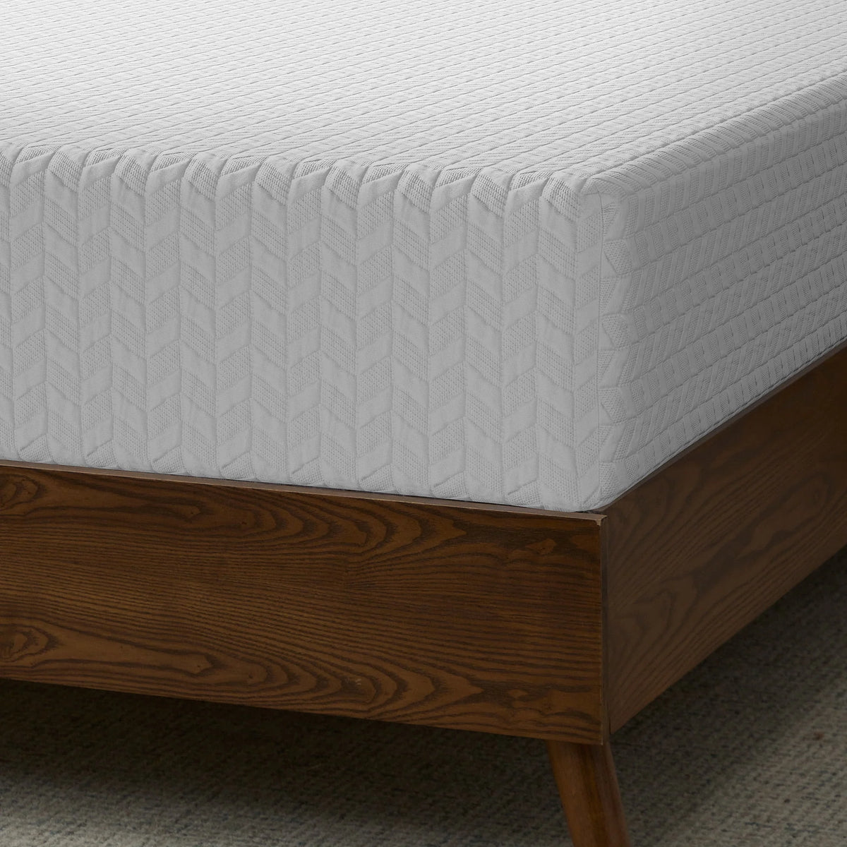 Queen Firm Gel Memory Foam Mattress V9888