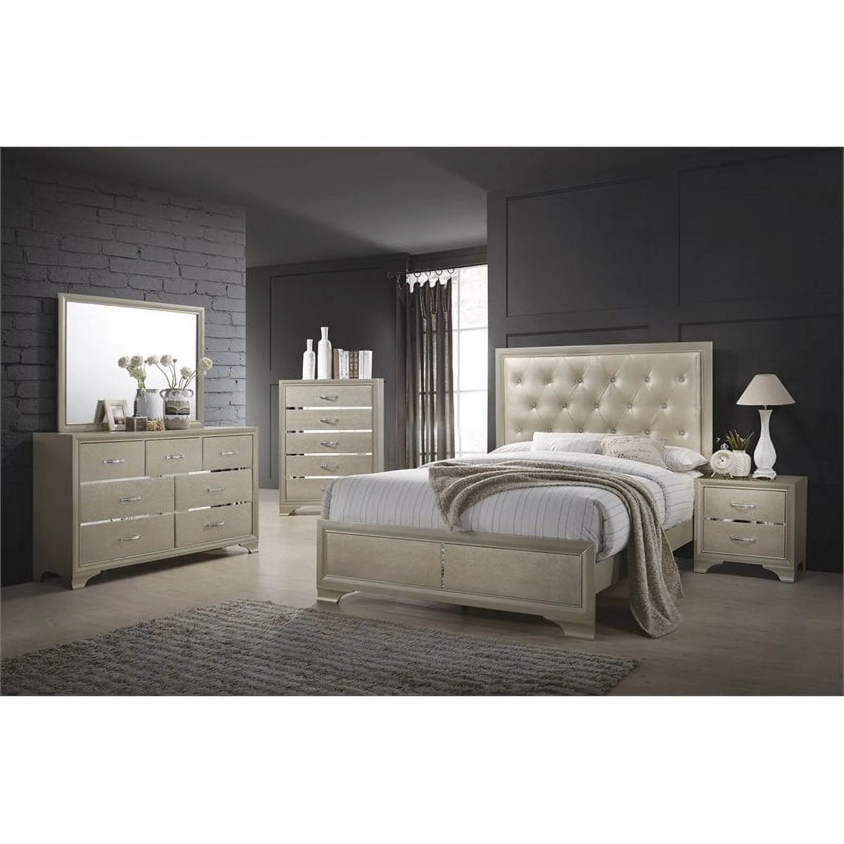 5 Piece Queen Wood Bedroom Set X6935