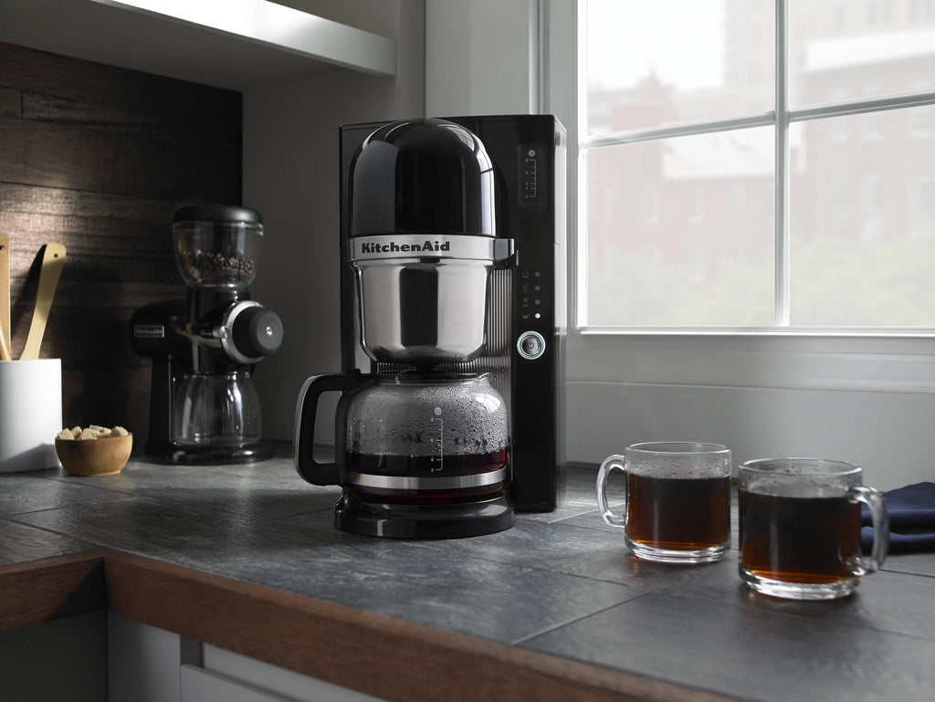 Pour Over Coffee Brewer Onyx Black F580