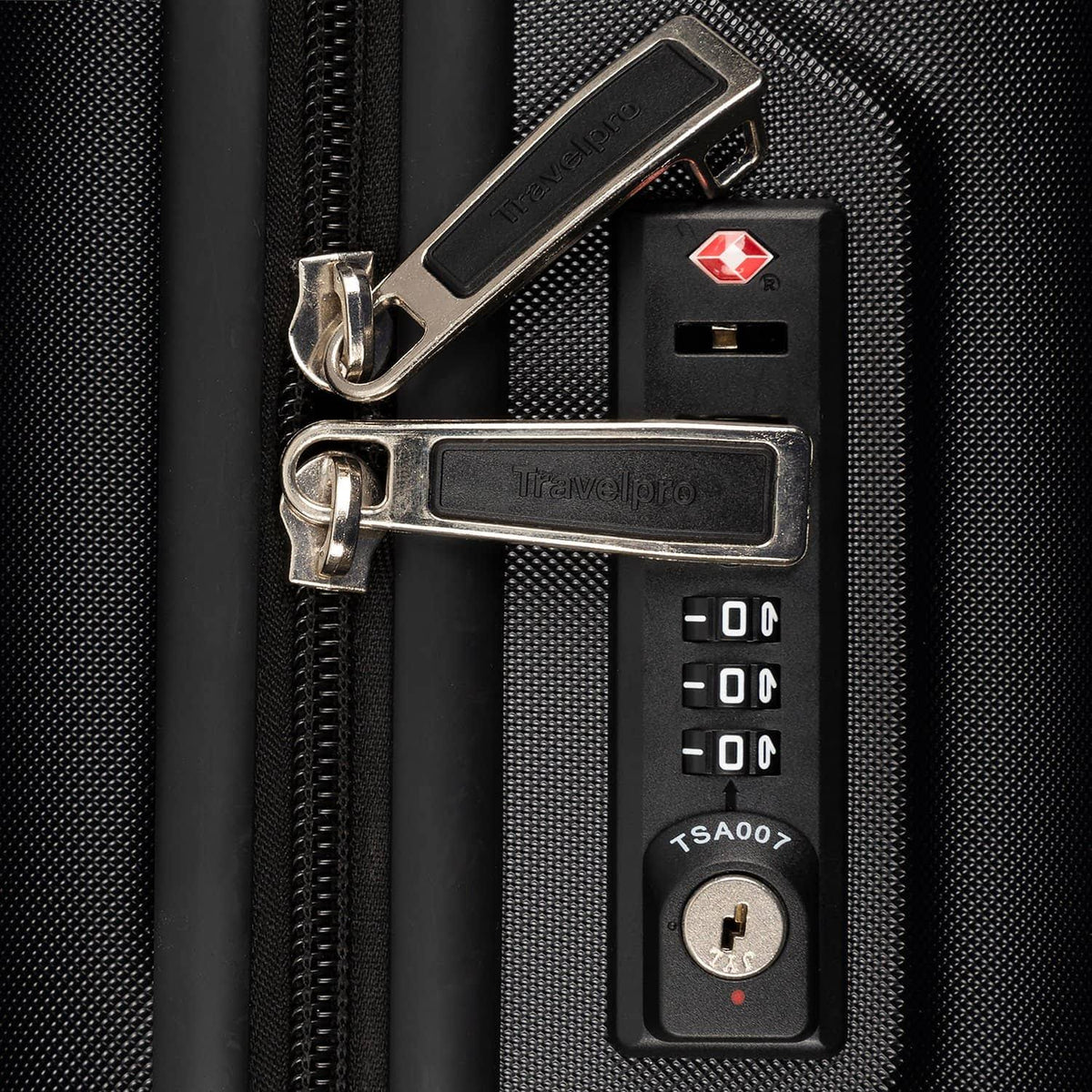 Black Hardside Carry-On Spinner Y7709