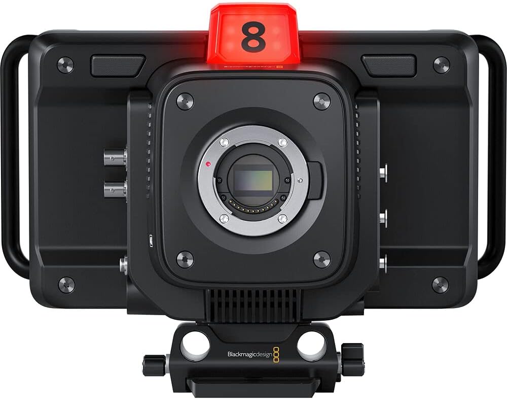 4K Studio Camera Bundle with Headphones and Screen Cleaning Wipes Q8209