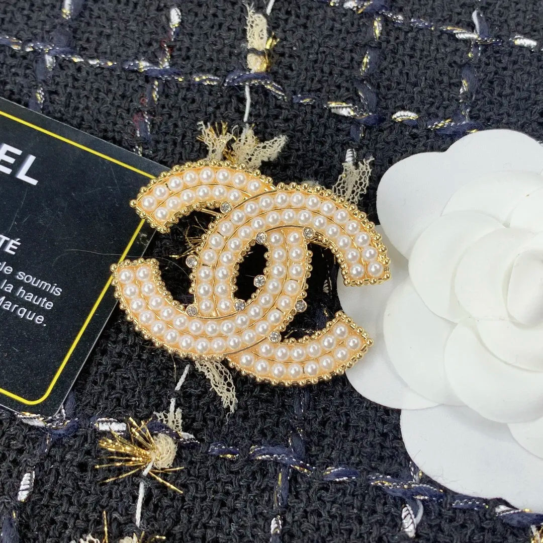 Brooch O7438