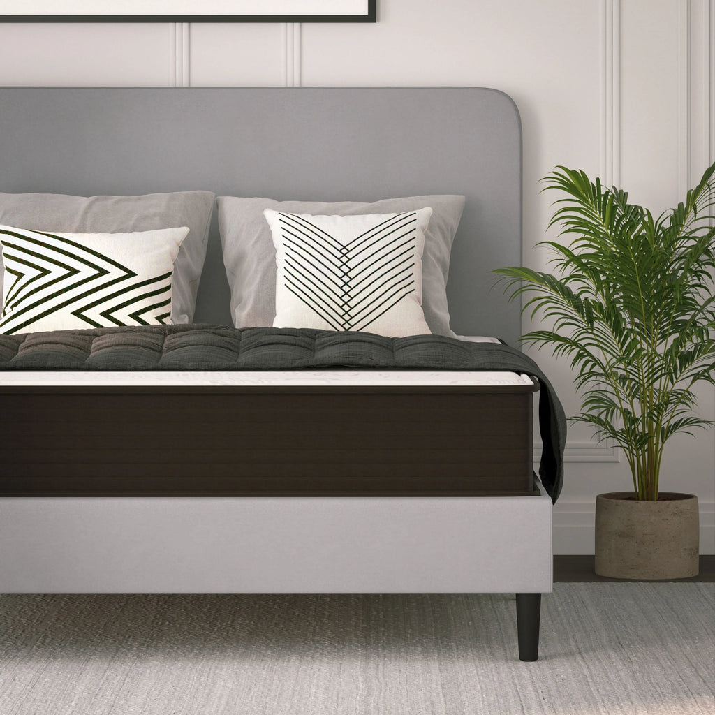 Queen Foam and Pocket Spring Hybrid Mattress F9480
