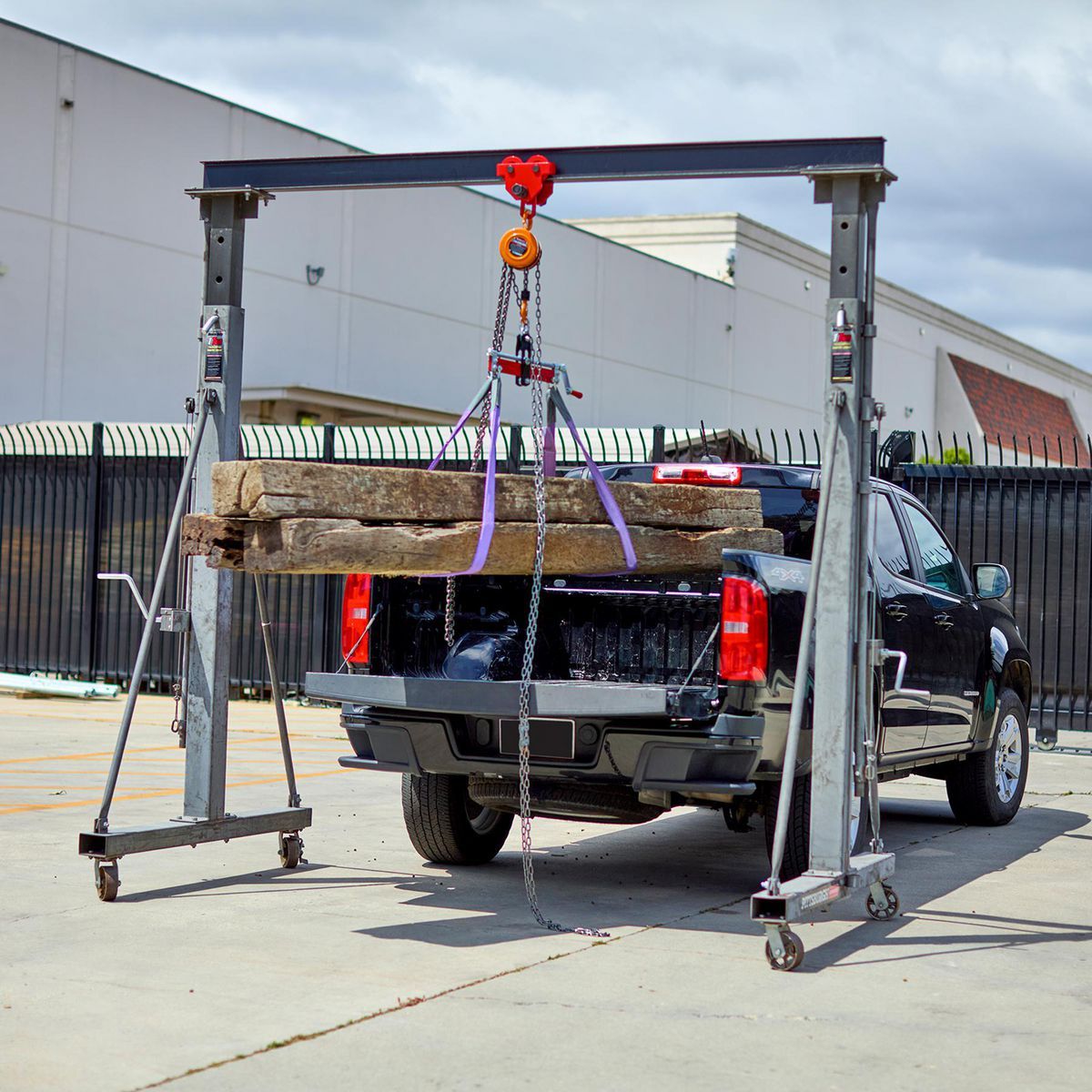 1 Ton Telescoping Gantry Crane P549